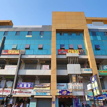 Hotel Tulip Plaza Ahmedabad Eksteriør bilde